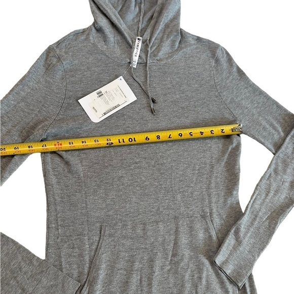 Fabletics Light Grey Heather Yukon Sweater Knit Dress Size XS NWT - Picture 16 of 17